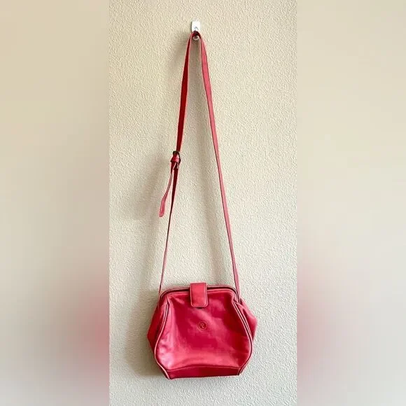 Perry Ellis Portfolio Leather Crossbody Purse - Picture 5 of 14